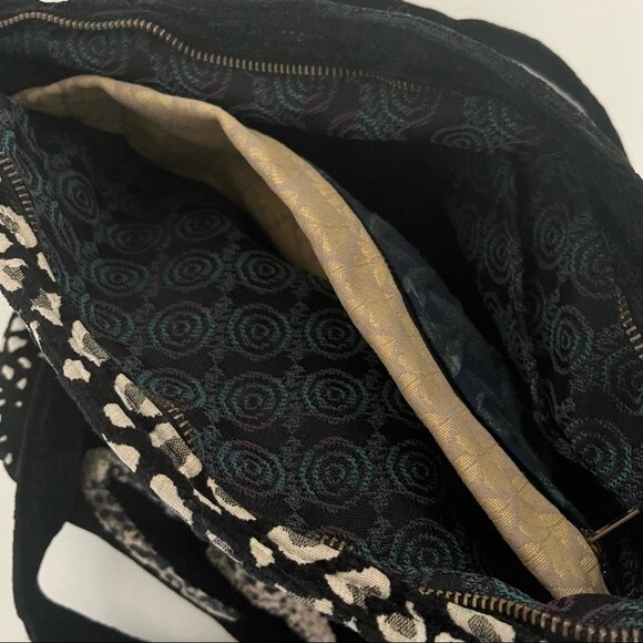 GYPSY WINGS Tote Bag Travel Black Velvety Soft Fabric Leopard Picture Handmade - Picture 4 of 7
